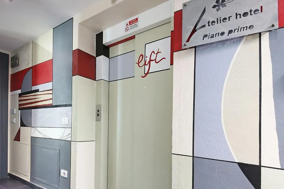 Happy Hotel Atelier Gardone Riviera Centro & Beach 3*,
