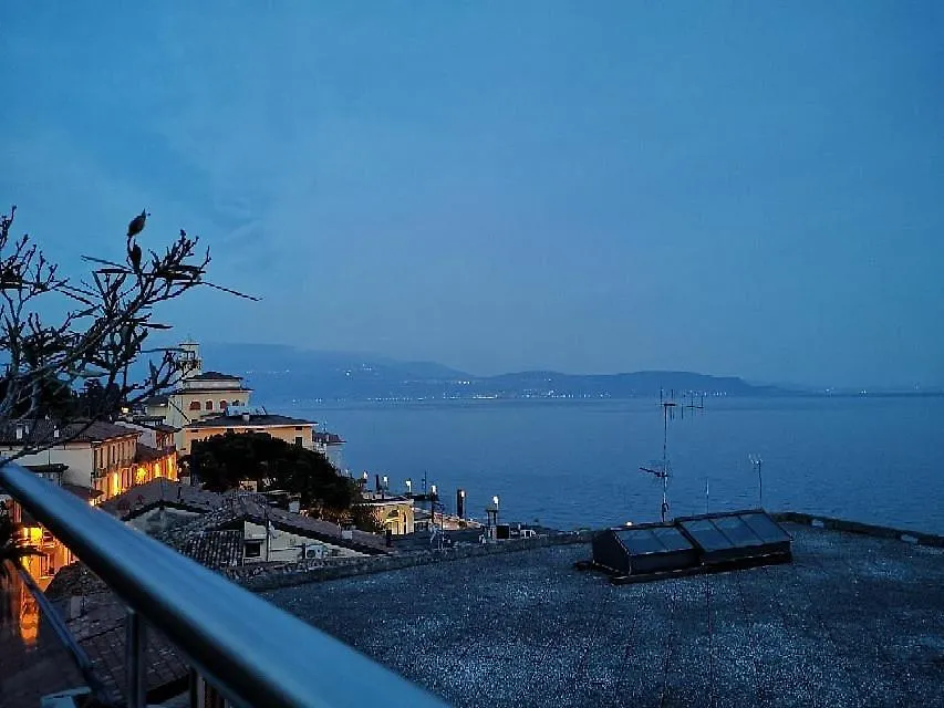 ***  Happy Hotel Atelier Gardone Riviera Centro & Beach Italy