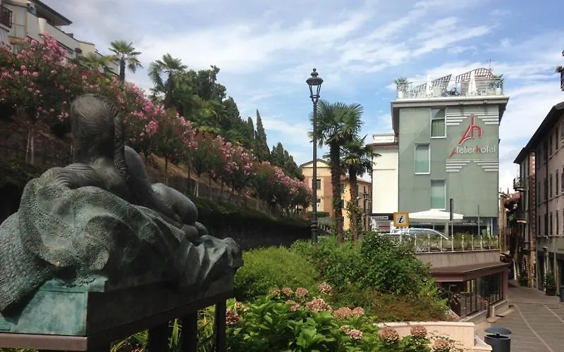Happy Hotel Atelier Gardone Riviera Centro & Beach