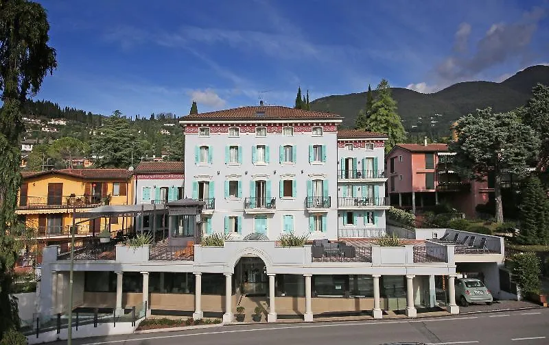 Happy Hotel Atelier Gardone Riviera Centro & Beach