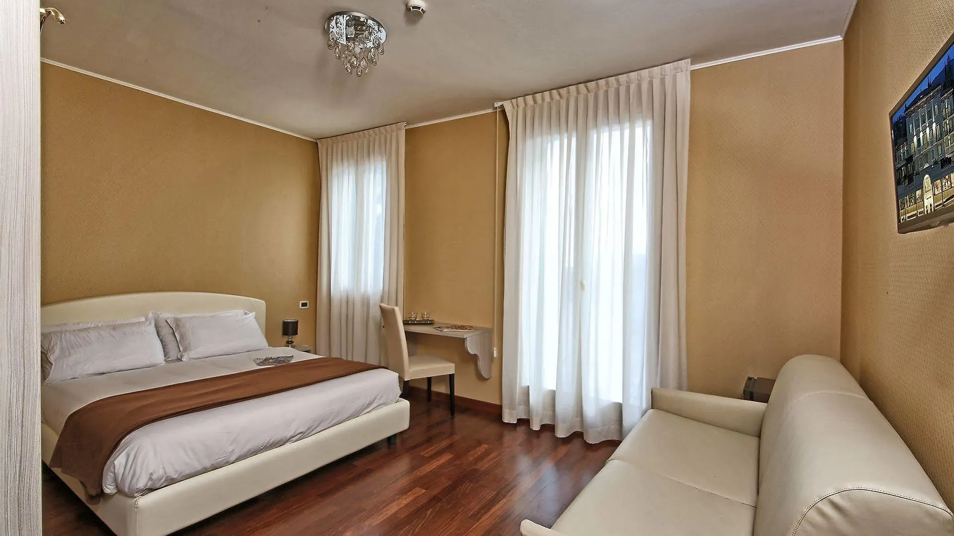 Happy Hotel Atelier Gardone Riviera Centro & Beach