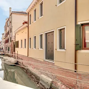 Priuli Canal View , Venezia Italia