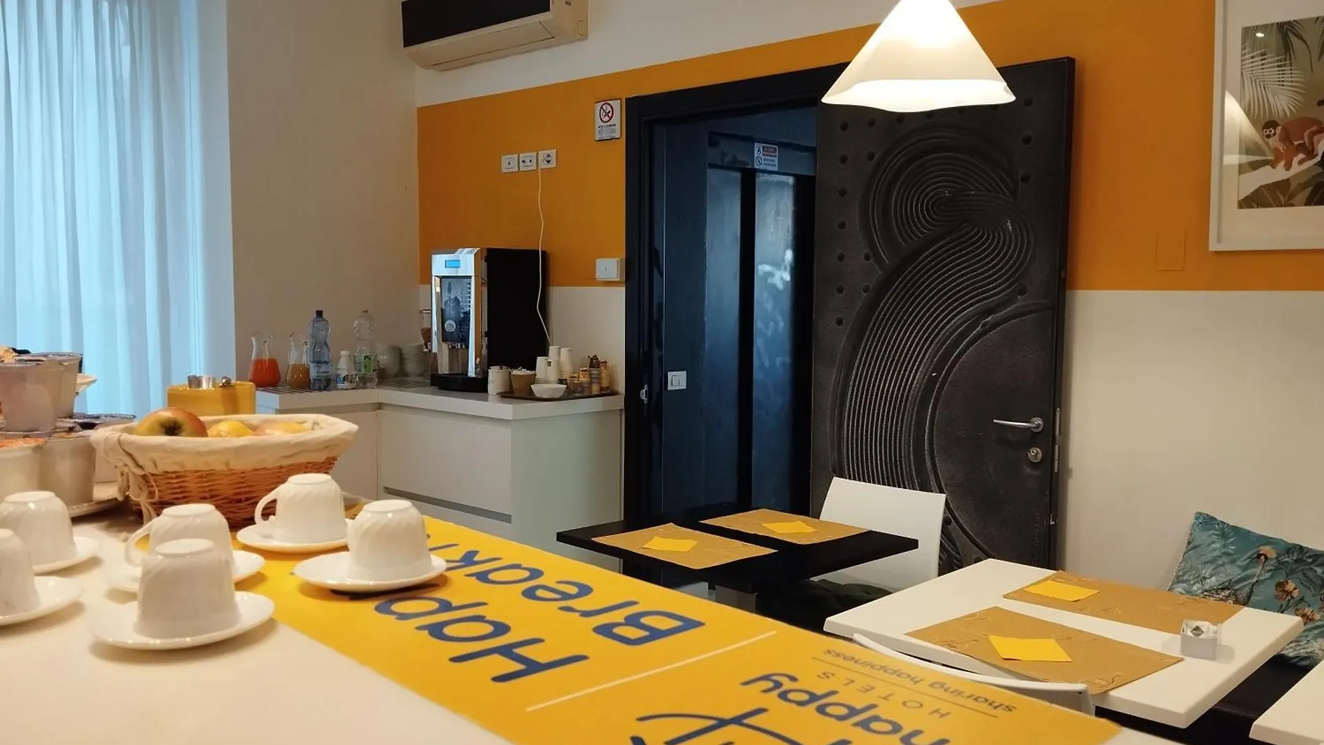 Happy Hotel Atelier Gardone Riviera Centro & Beach
